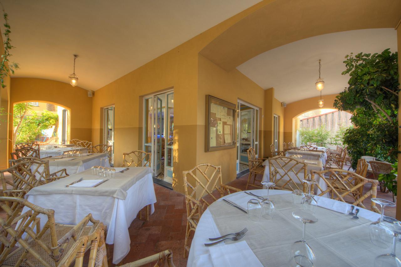 Hotel Arabesque Вариготи Екстериор снимка