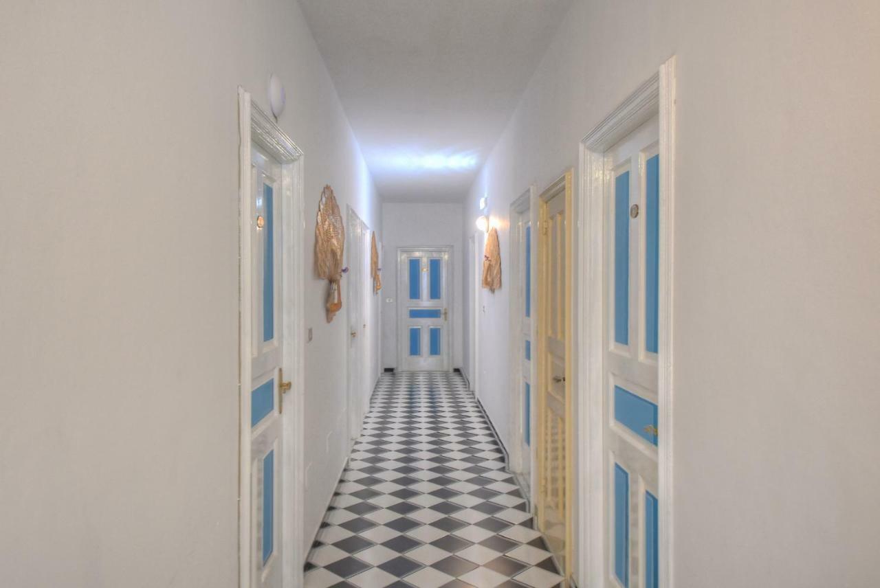 Hotel Arabesque Вариготи Екстериор снимка